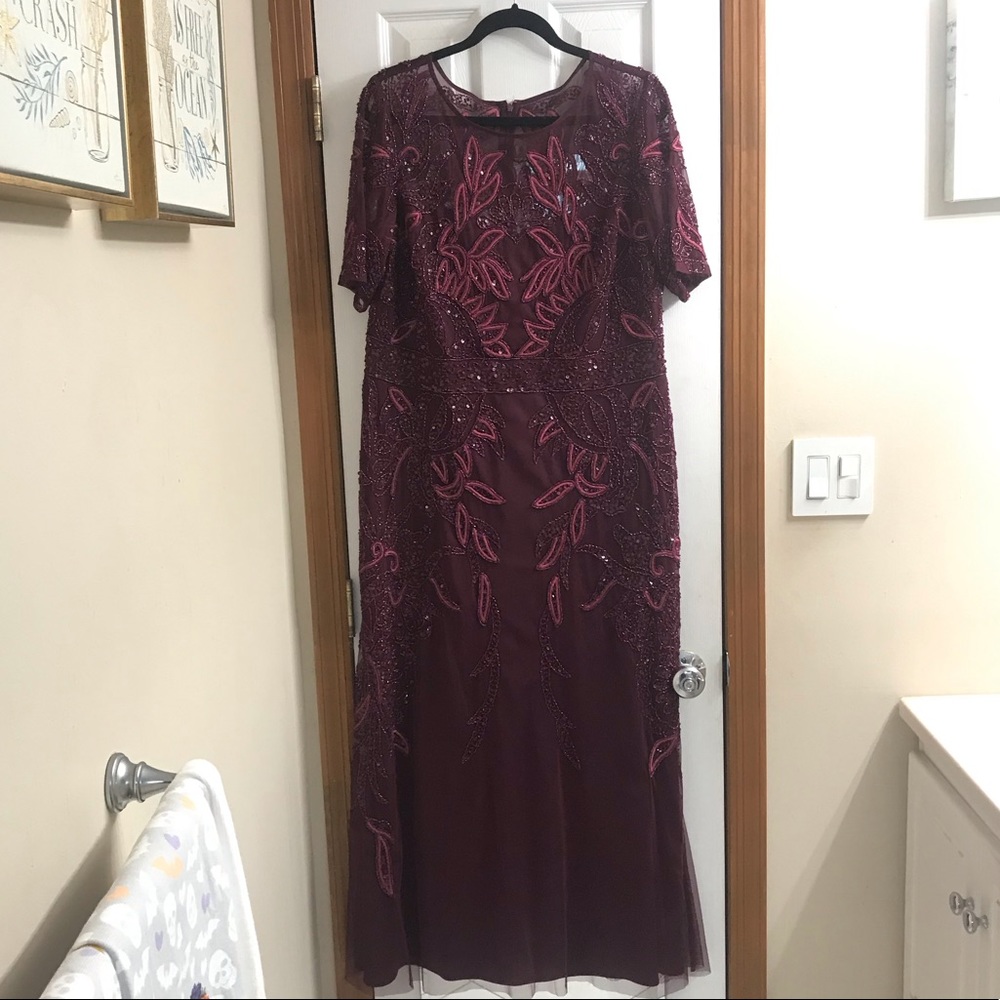 Adrianna Papell Maroon Evening Gown 14w